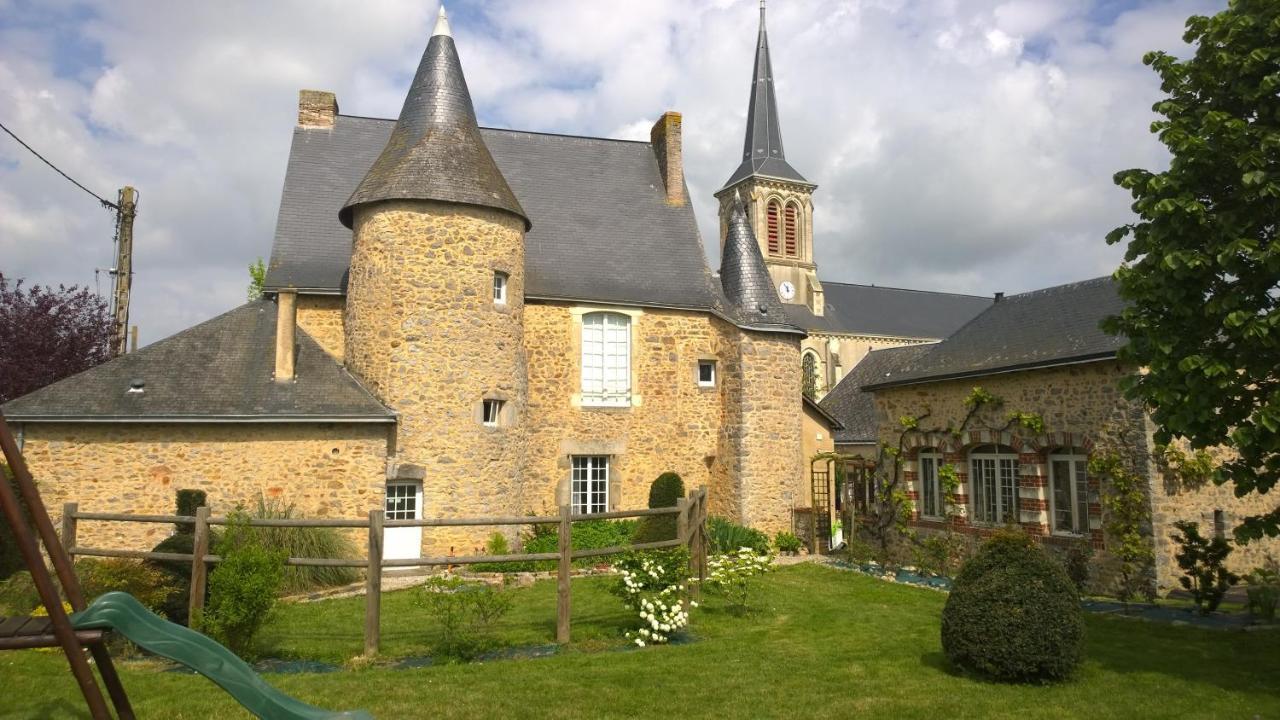 Bed and Breakfast Manoir De La Grand'Cour Soulgé-sur-ouette Zewnętrze zdjęcie